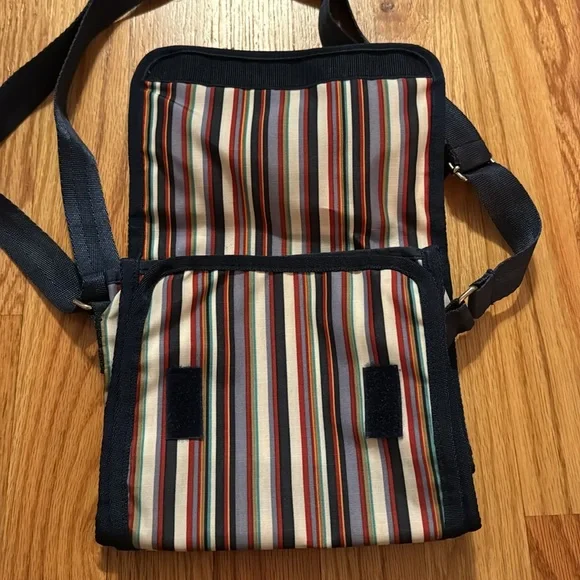 Eddie Bauer crossbody - Picture 3 of 7